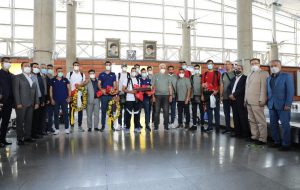 ‎بازگشت ملی پوشان والیبال به ایران/ حضور معاونان و مدیران بانک گردشگری در مراسم استقبال