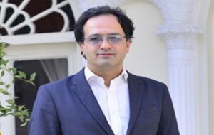 اعراب منطقه تا دیر نشده به ترامپ فشار بیاورند اعراب منطقه تا دیر نشده به ترامپ فشار بیاورند