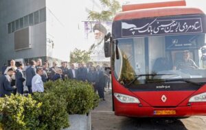 اعزام کاروان خودرویی خودپردازهای سیار بانک سپه به نقاط مرزی برای ارائه خدمات به زائران اربعین حسینی اعزام کاروان خودرویی خودپردازهای سیار بانک سپه به نقاط مرزی برای ارائه خدمات به زائران اربعین حسینی