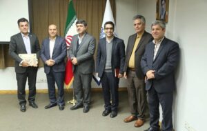 (تقدیر از پژوهشگر برتر بانک سپه در مراسم هفته پژوهش نظام بانکی کشور